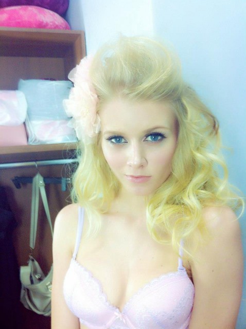 Alena Savostikova Fotoğrafı