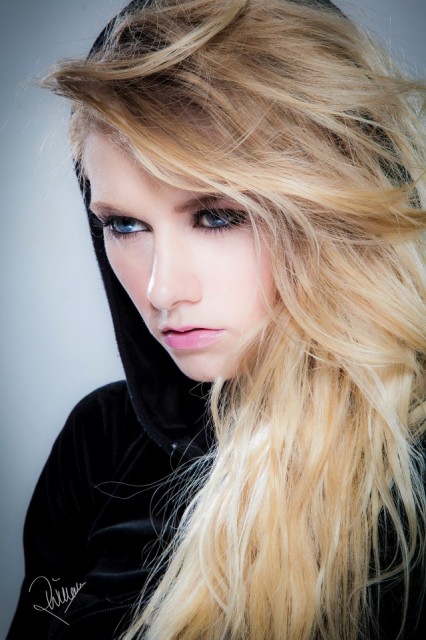 Alena Savostikova Fotoğrafı