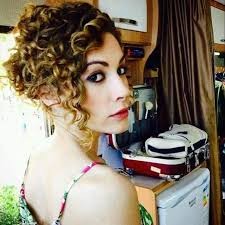 Açelya Topaloğlu Fotoğrafı