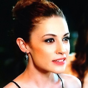 Açelya Topaloğlu Fotoğrafı