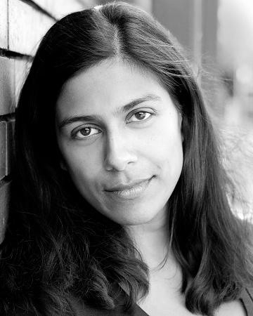 Lolita Chakrabarti fotoğrafı