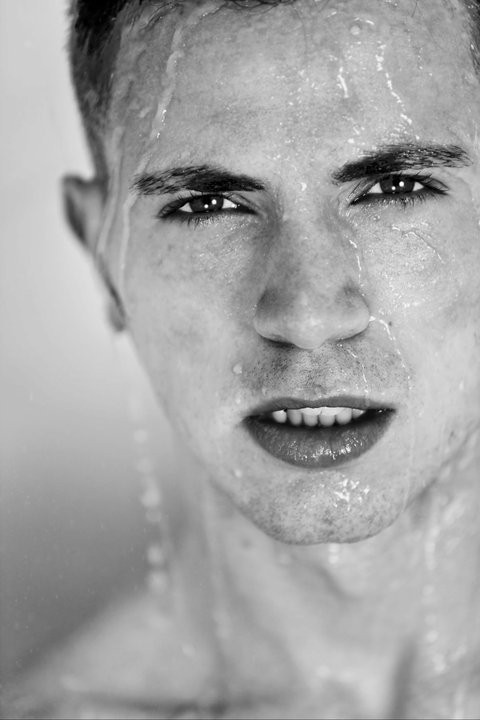 Russell West Fotoğrafı