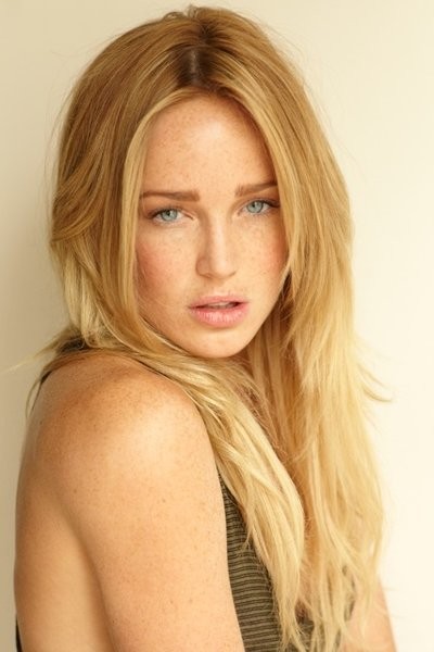 Caity Lotz Fotoğrafı