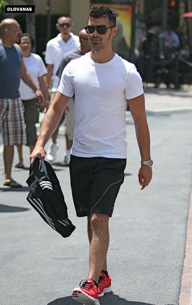 Joe Jonas Fotoğrafı