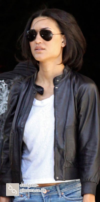 Julia Jones Fotoğrafı