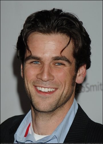 Eddie Cahill fotoğrafı