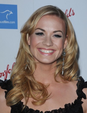 Yvonne Strahovski Fotoğrafı