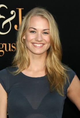 Yvonne Strahovski Fotoğrafı