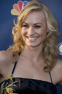Yvonne Strahovski Fotoğrafı