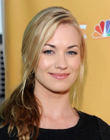 Yvonne Strahovski Fotoğrafı
