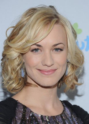 Yvonne Strahovski Fotoğrafı