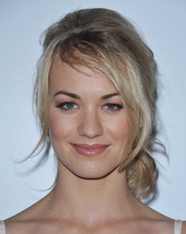 Yvonne Strahovski Fotoğrafı