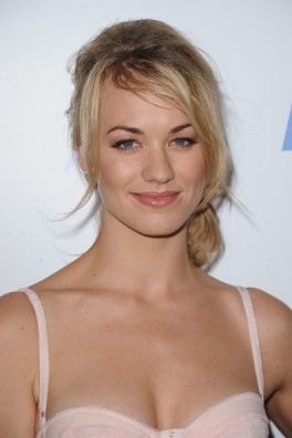 Yvonne Strahovski Fotoğrafı