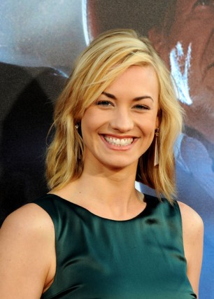 Yvonne Strahovski Fotoğrafı