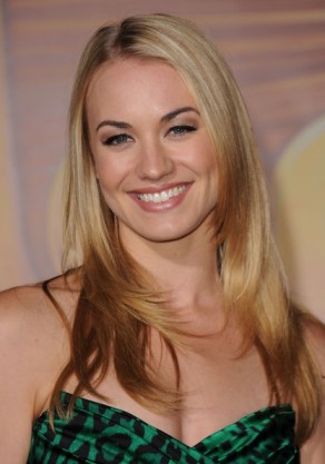 Yvonne Strahovski Fotoğrafı