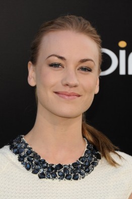 Yvonne Strahovski Fotoğrafı