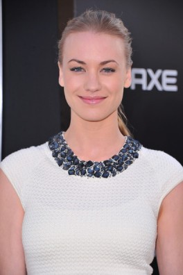 Yvonne Strahovski Fotoğrafı