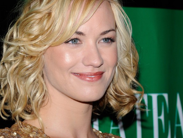 Yvonne Strahovski Fotoğrafı