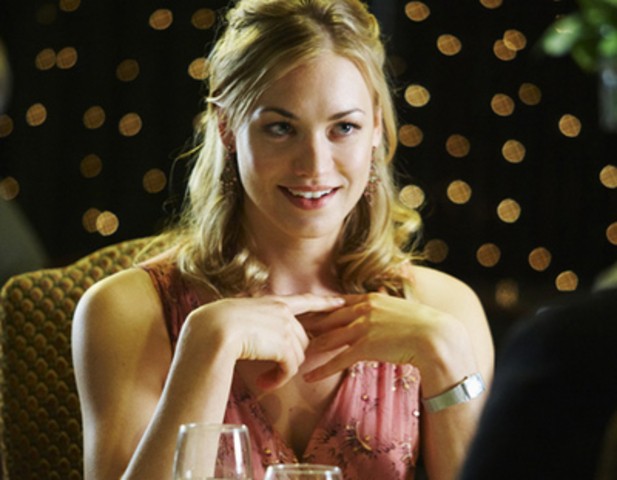 Yvonne Strahovski Fotoğrafı