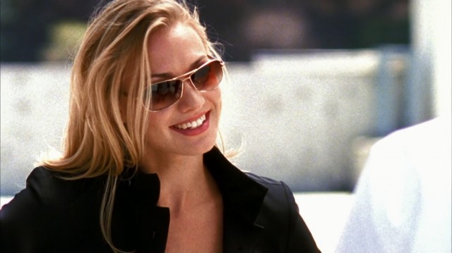 Yvonne Strahovski fotoğrafı