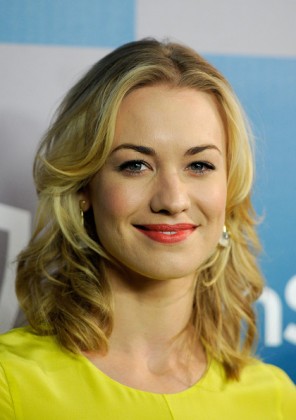Yvonne Strahovski Fotoğrafı