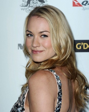 Yvonne Strahovski Fotoğrafı