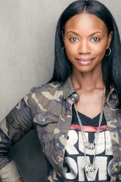 Taja V. Simpson Fotoğrafı