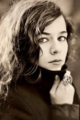 Gözde Duru Fotoğrafı