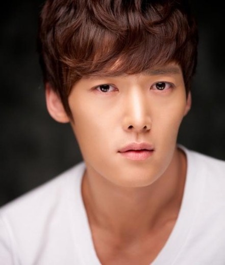 Choi Jin-Hyuk Fotoğrafı