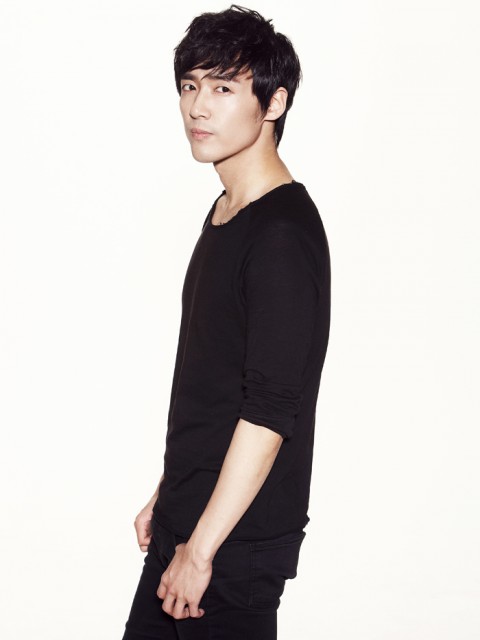 Lee Jae-woo Fotoğrafı