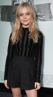 Emily Alyn Lind Fotoğrafı