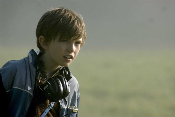 Bill Milner Fotoğrafı