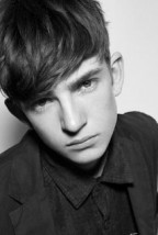 Bill Milner fotoğrafı