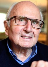 Nicholas Mosley fotoğrafı