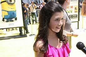 Dana Gaier Fotoğrafı