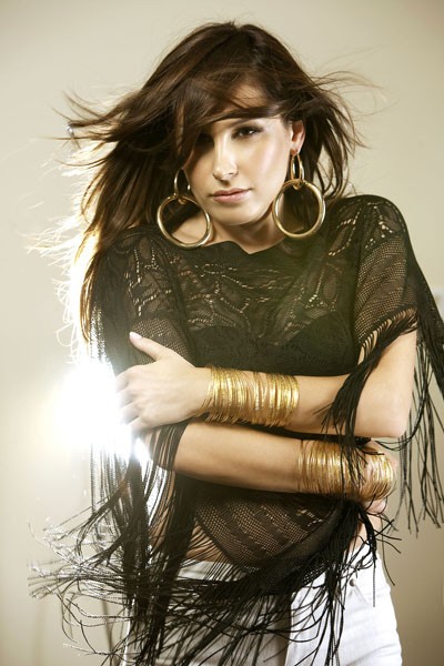 Funda Arar Fotoğrafı