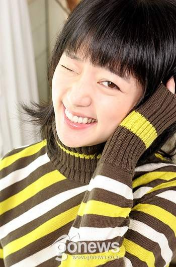 Song Ha-yoon Fotoğrafı