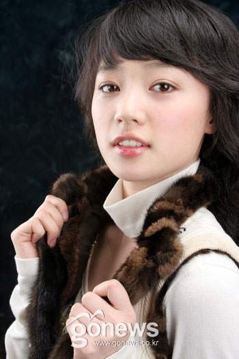 Song Ha-yoon Fotoğrafı