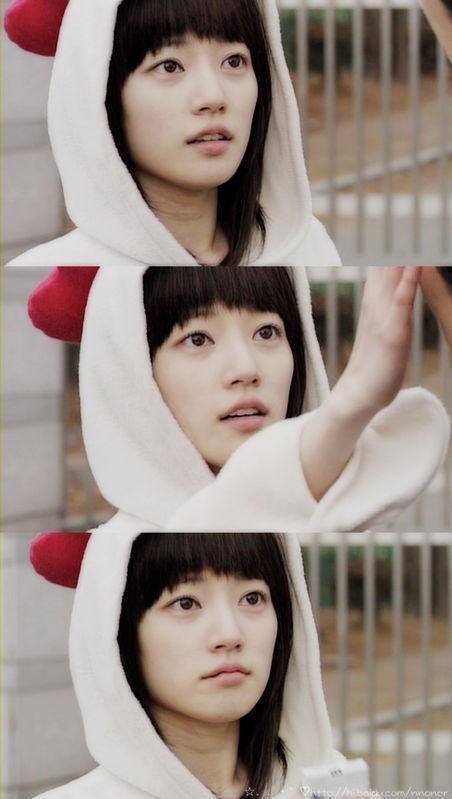 Song Ha-yoon Fotoğrafı