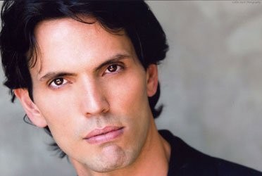 James Costas fotoğrafı