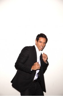 James Costas fotoğrafı