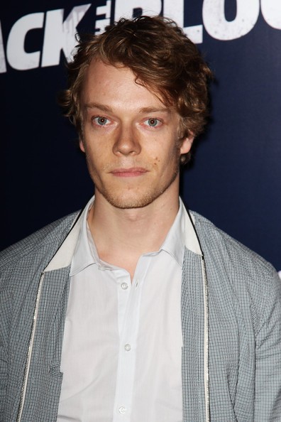 Alfie Allen Fotoğrafı
