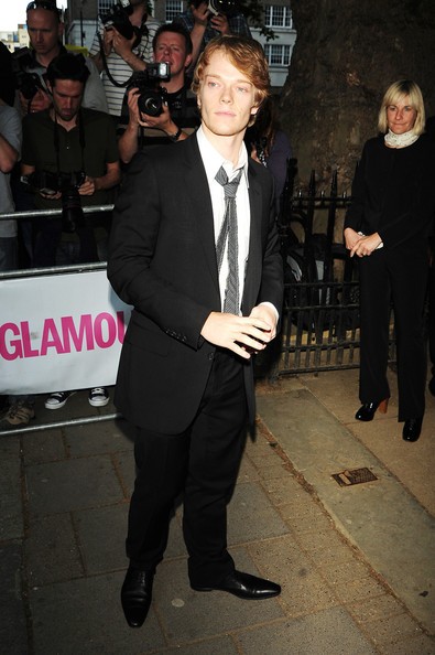 Alfie Allen fotoğrafı