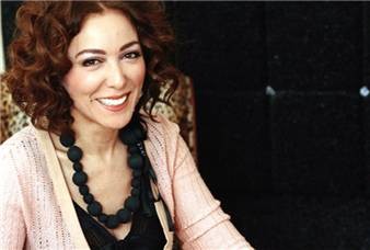 Zerrin Tekindor Fotoğrafı