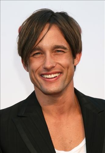 Jay Kenneth Johnson fotoğrafı