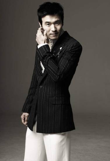 Lee Sung-Jae fotoğrafı