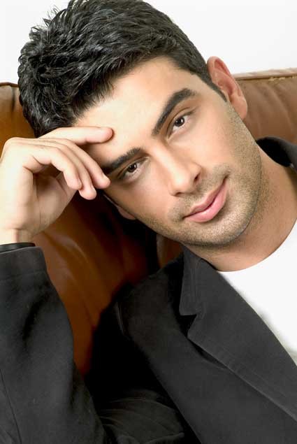 Eser Bayar fotoğrafı