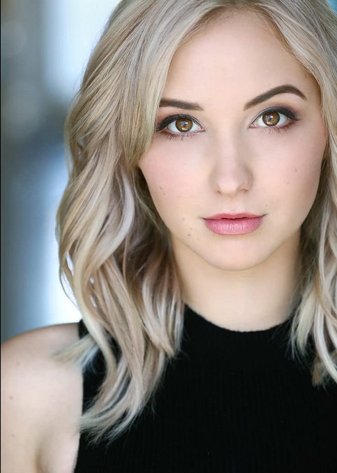 Audrey Whitby Fotoğrafı