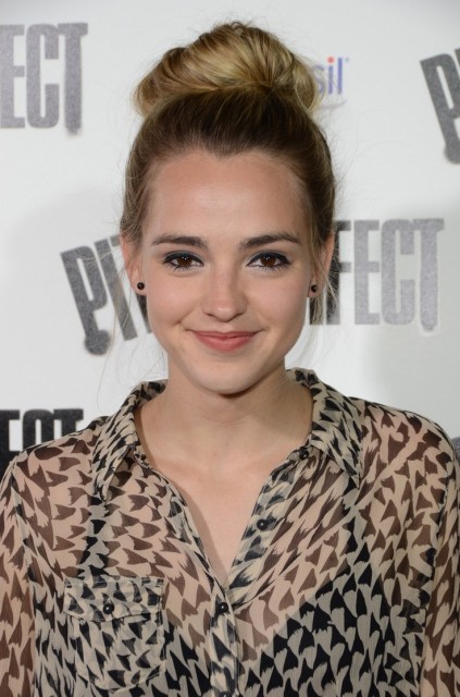 Katelyn Tarver Fotoğrafı