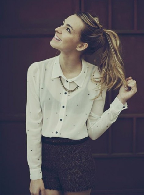 Katelyn Tarver Fotoğrafı